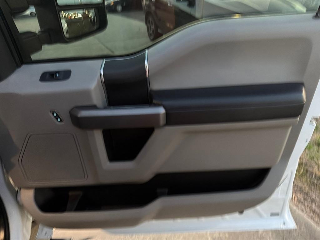 Ford Super Duty F-250 SRW King Ranch 4WD Crew Cab 8' Box 2018