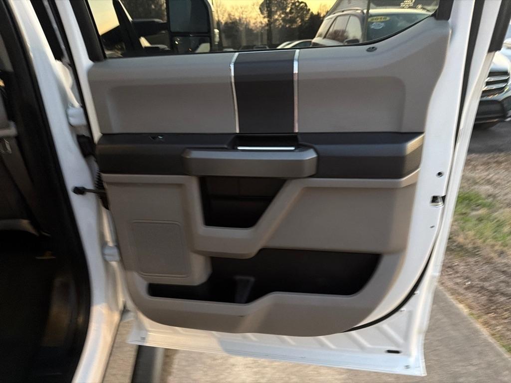 Ford Super Duty F-250 SRW King Ranch 4WD Crew Cab 8' Box 2018