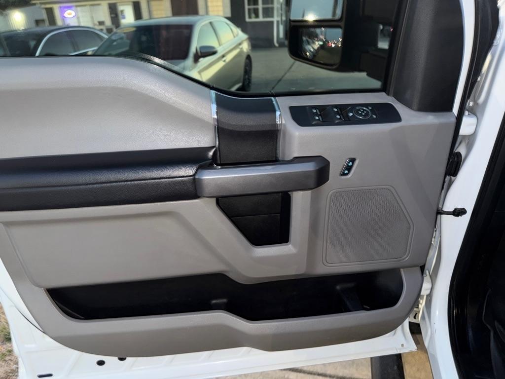 Ford Super Duty F-250 SRW King Ranch 4WD Crew Cab 8' Box 2018