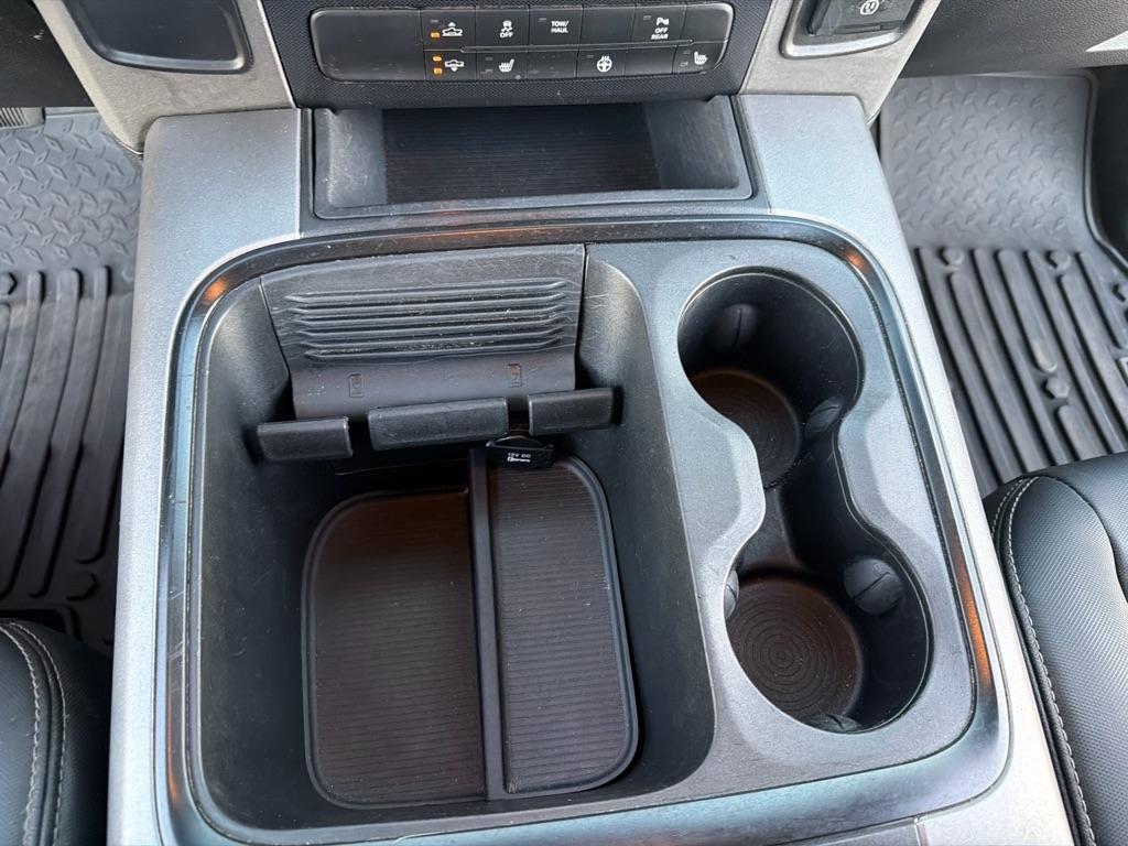 RAM 1500 Rebel 4x2 Crew Cab 5'7" Box 2017