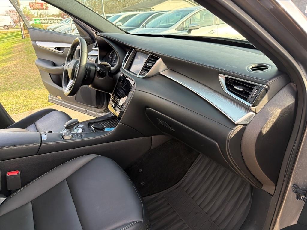 Infiniti QX50 LUXE AWD 2021