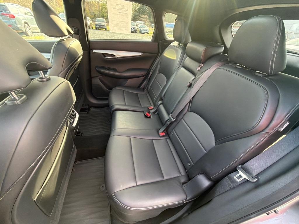 Infiniti QX50 LUXE AWD 2021