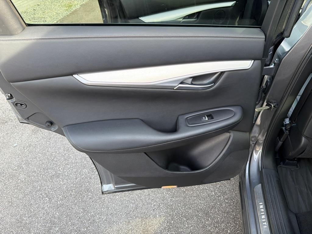 Infiniti QX50 LUXE AWD 2021