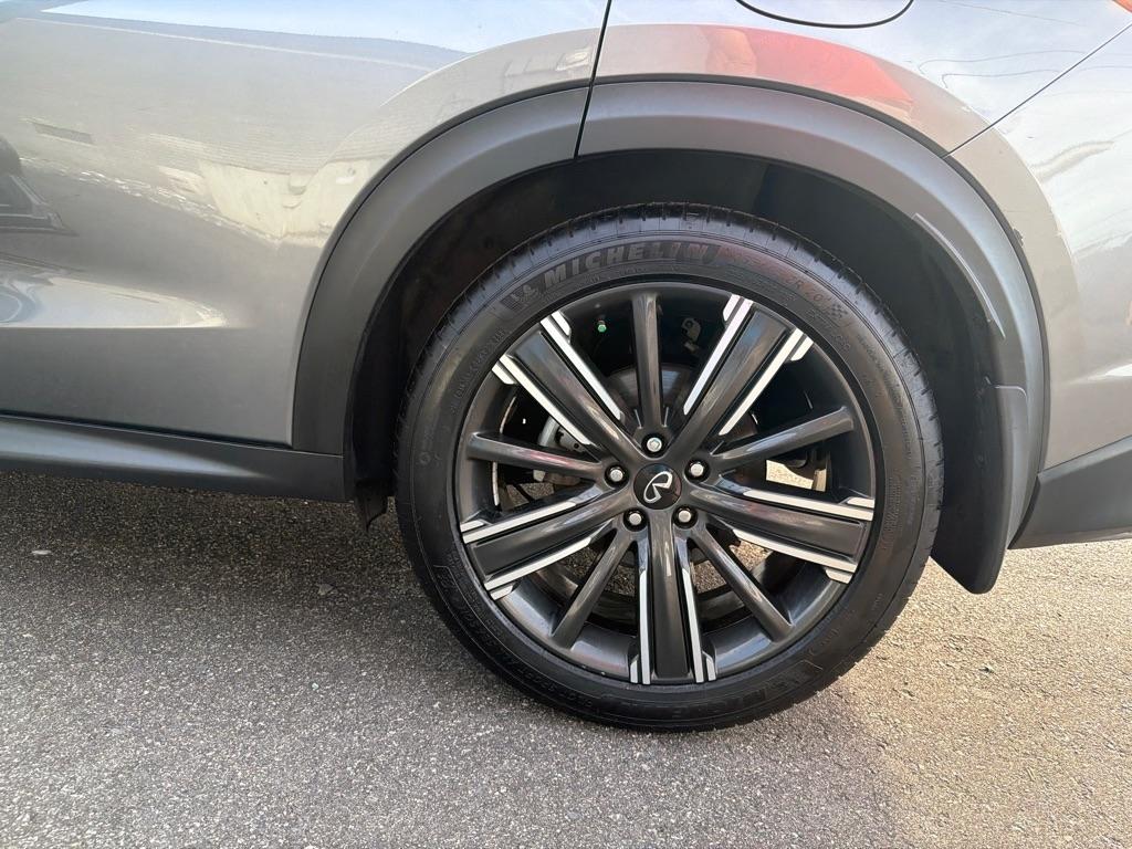 Infiniti QX50 LUXE AWD 2021