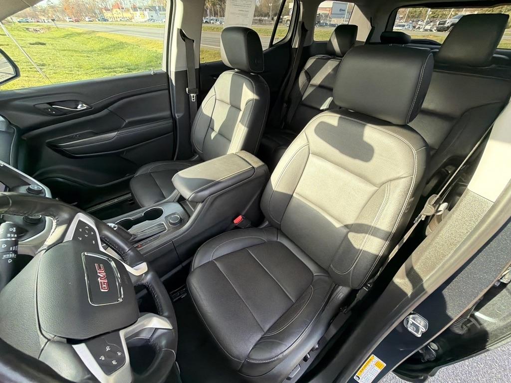 GMC Acadia FWD 4dr SLT w/SLT-1 2019