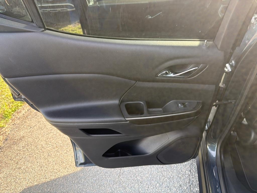 GMC Acadia FWD 4dr SLT w/SLT-1 2019