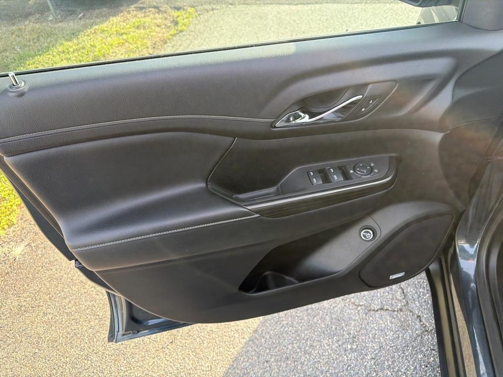 GMC Acadia FWD 4dr SLT w/SLT-1 2019