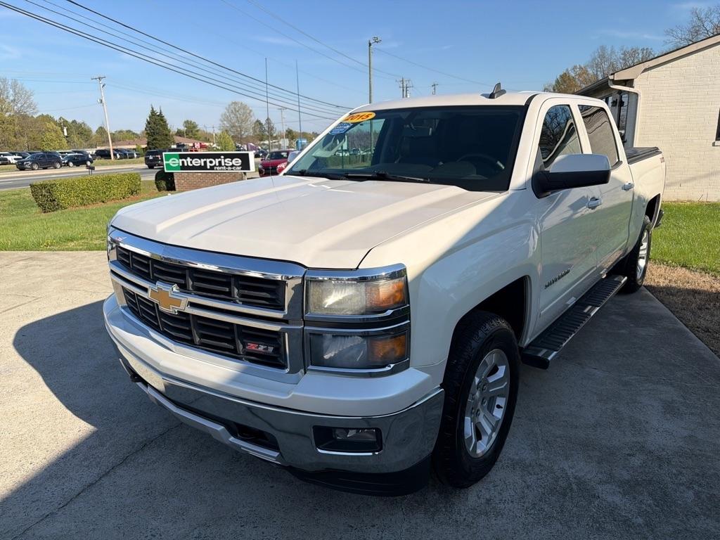 Chevrolet Silverado 1500 4WD Crew Cab 143.5" LT w/2LT 2015