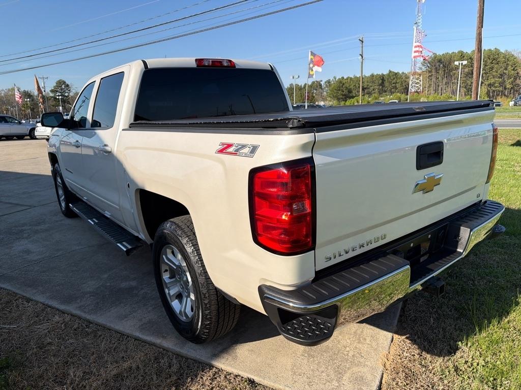 Chevrolet Silverado 1500 4WD Crew Cab 143.5" LT w/2LT 2015
