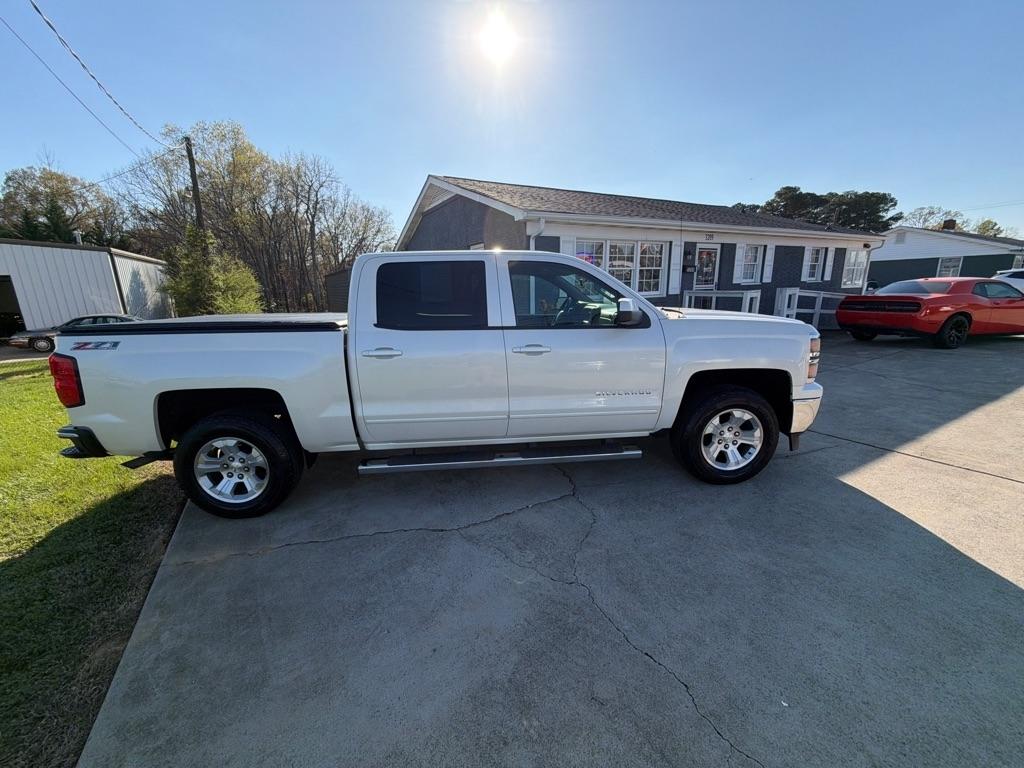 Chevrolet Silverado 1500 4WD Crew Cab 143.5" LT w/2LT 2015