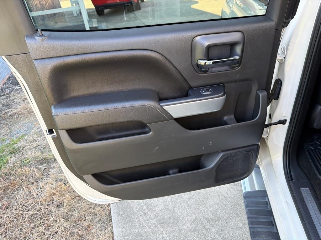 Chevrolet Silverado 1500 4WD Crew Cab 143.5" LT w/2LT 2015