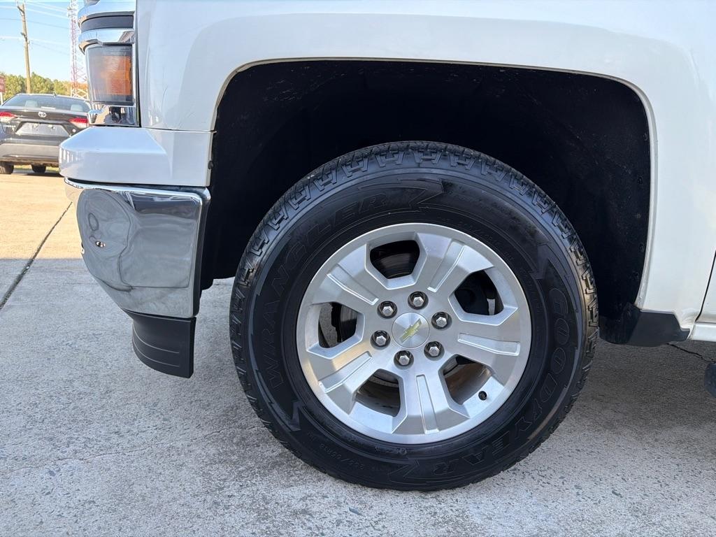 Chevrolet Silverado 1500 4WD Crew Cab 143.5" LT w/2LT 2015