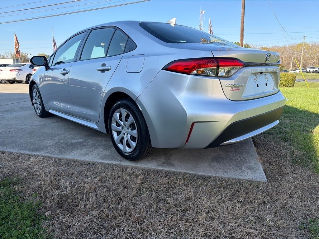 Toyota Corolla LE CVT (Natl) 2022