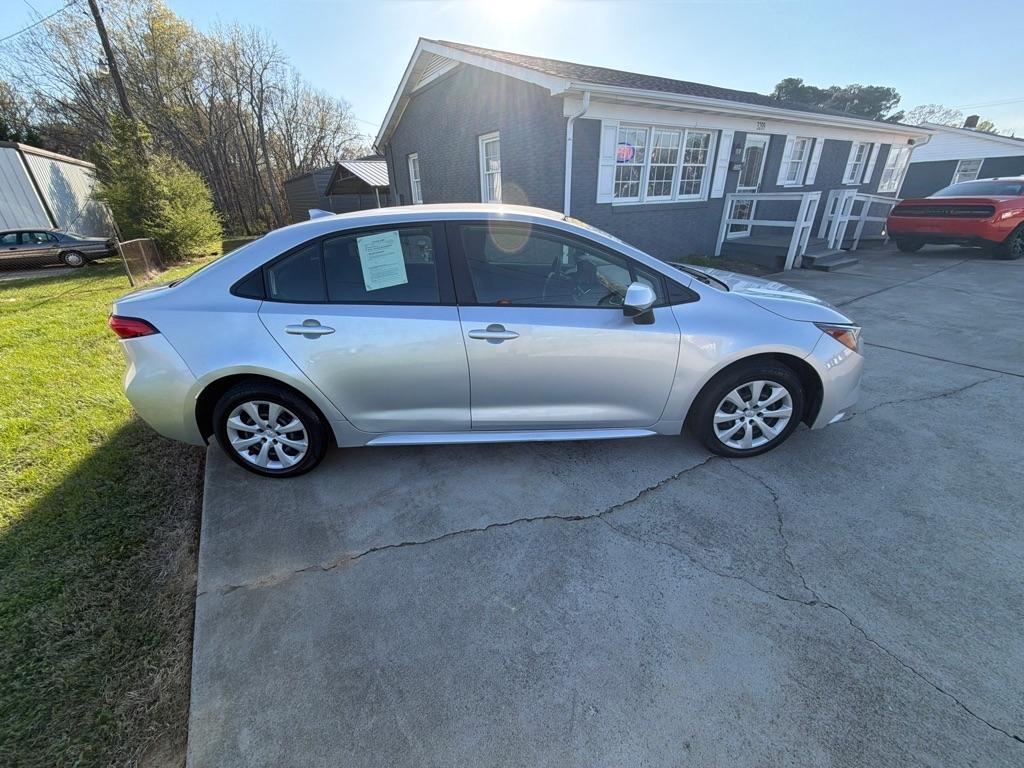Toyota Corolla LE CVT (Natl) 2022