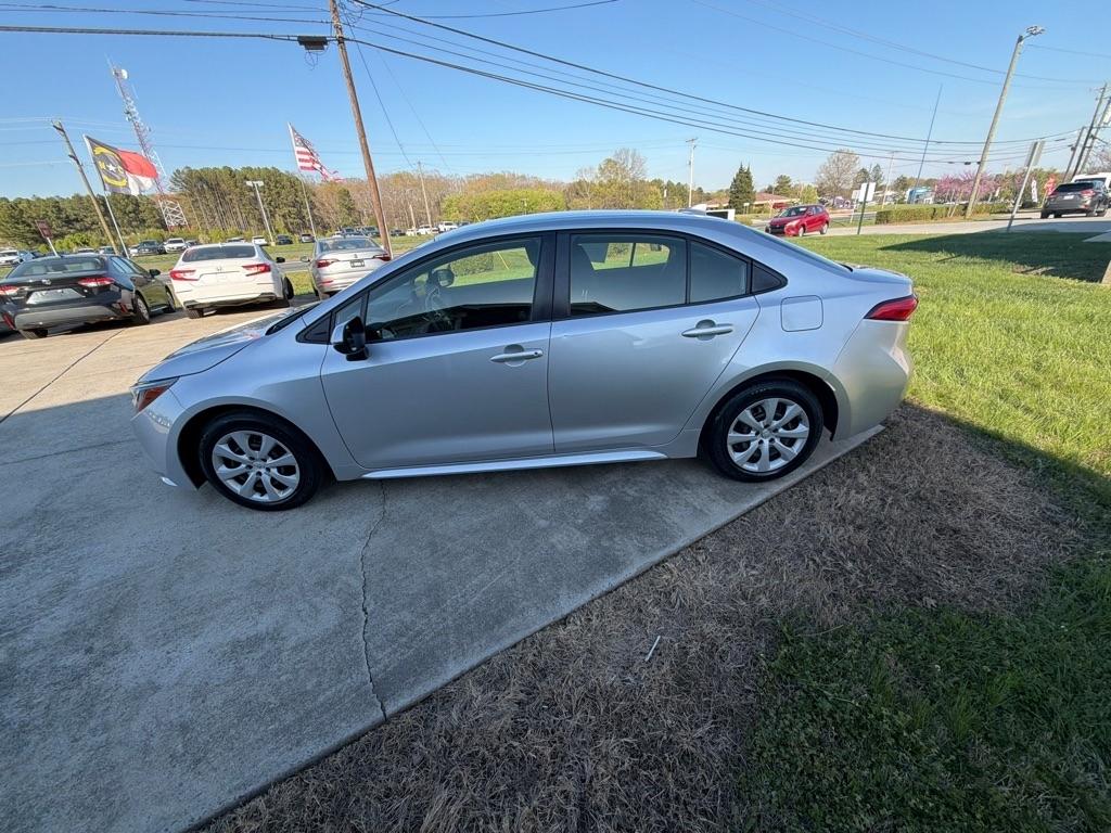 Toyota Corolla LE CVT (Natl) 2022