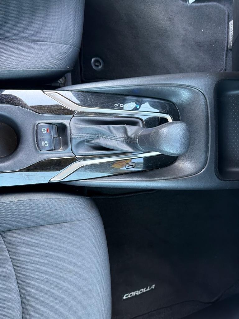 Toyota Corolla LE CVT (Natl) 2022