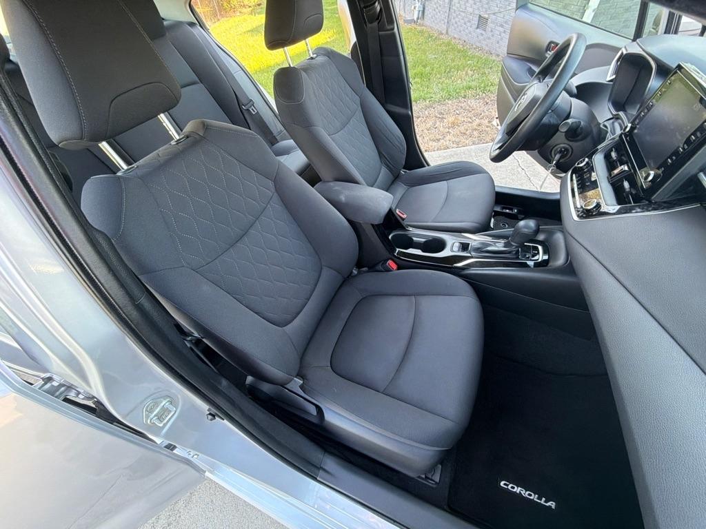 Toyota Corolla LE CVT (Natl) 2022