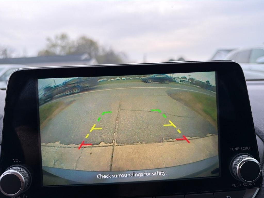 Nissan Sentra SV CVT 2021