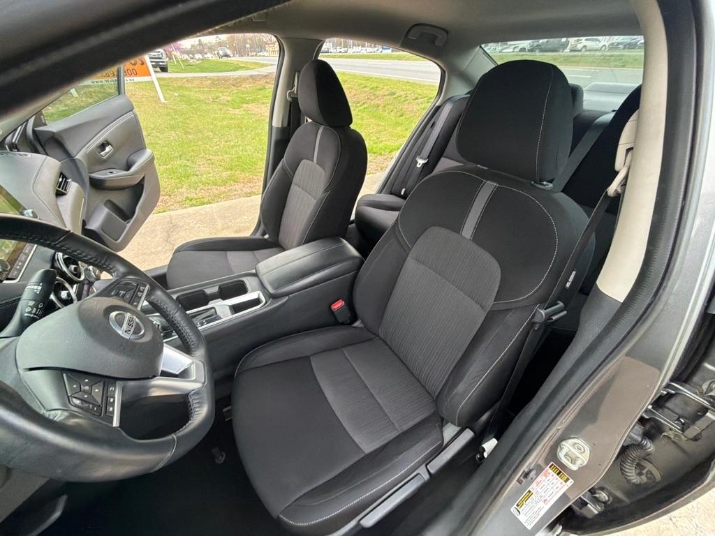 Nissan Sentra SV CVT 2021