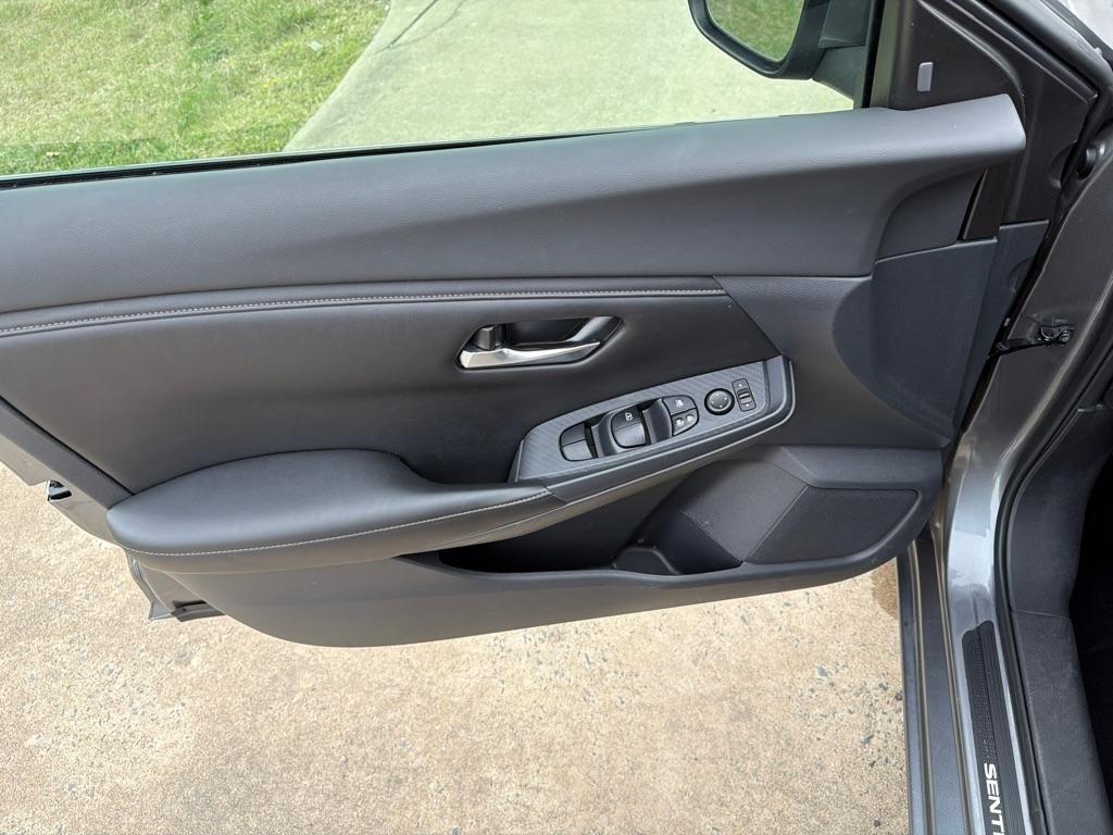 Nissan Sentra SV CVT 2021