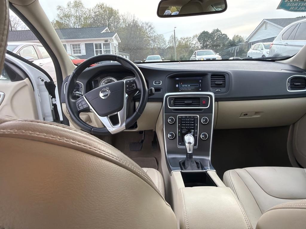 Volvo S60 4dr Sdn T5 FWD 2013