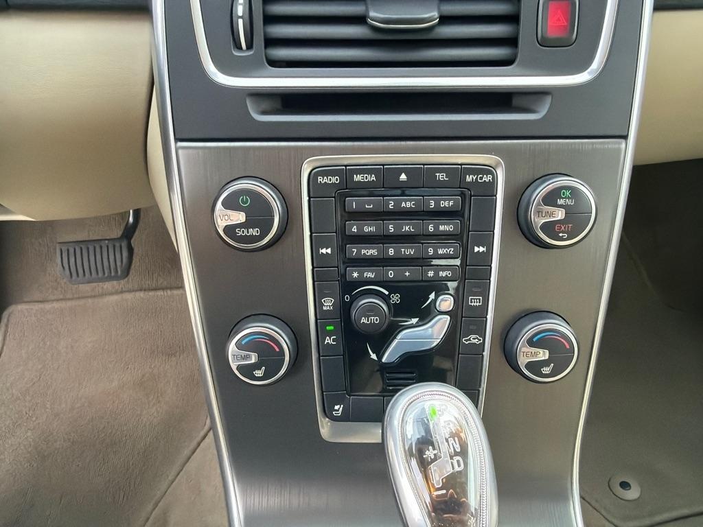 Volvo S60 4dr Sdn T5 FWD 2013