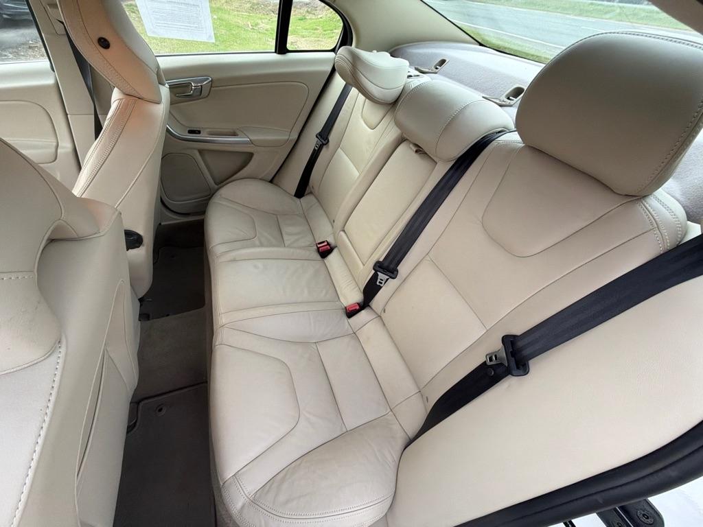 Volvo S60 4dr Sdn T5 FWD 2013