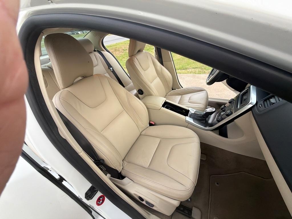 Volvo S60 4dr Sdn T5 FWD 2013