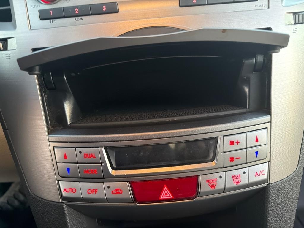 Subaru Outback 4dr Wgn H4 Auto 2.5i Limited 2013