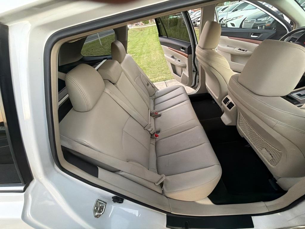 Subaru Outback 4dr Wgn H4 Auto 2.5i Limited 2013