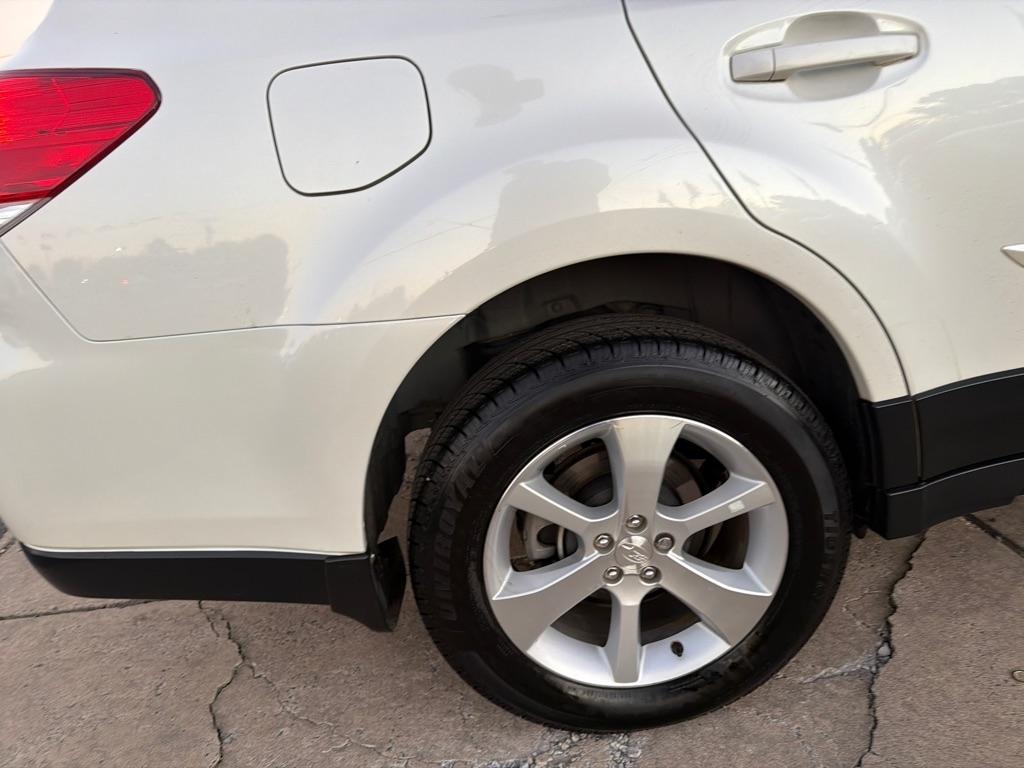 Subaru Outback 4dr Wgn H4 Auto 2.5i Limited 2013