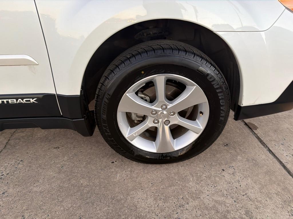 Subaru Outback 4dr Wgn H4 Auto 2.5i Limited 2013