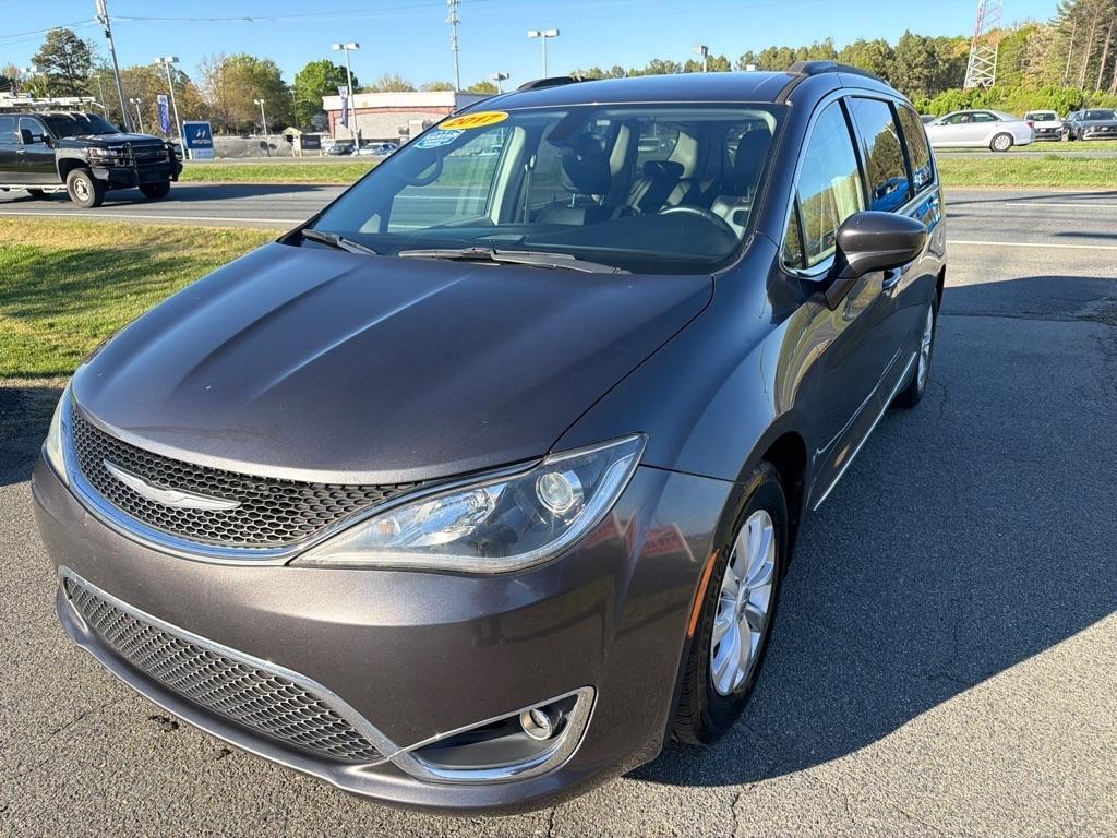 Chrysler Pacifica Touring-L FWD 2017