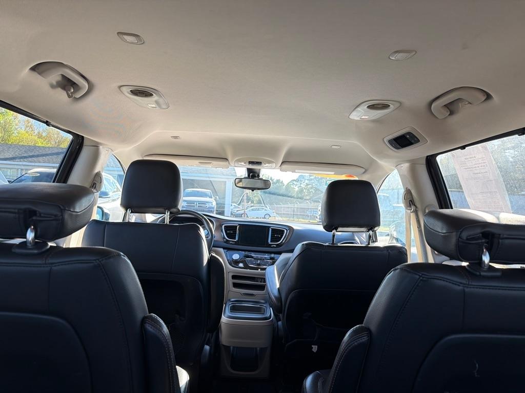 Chrysler Pacifica Touring-L FWD 2017