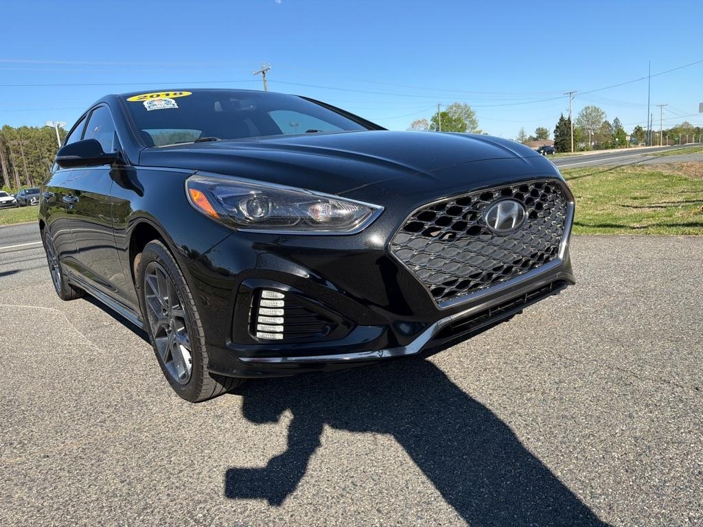 Hyundai Sonata Limited 2.0T *Ltd Avail* 2018