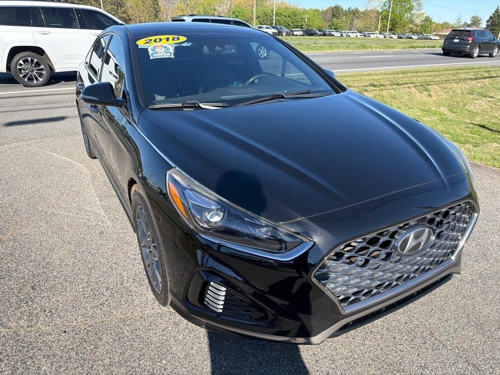 Hyundai Sonata Limited 2.0T *Ltd Avail* 2018