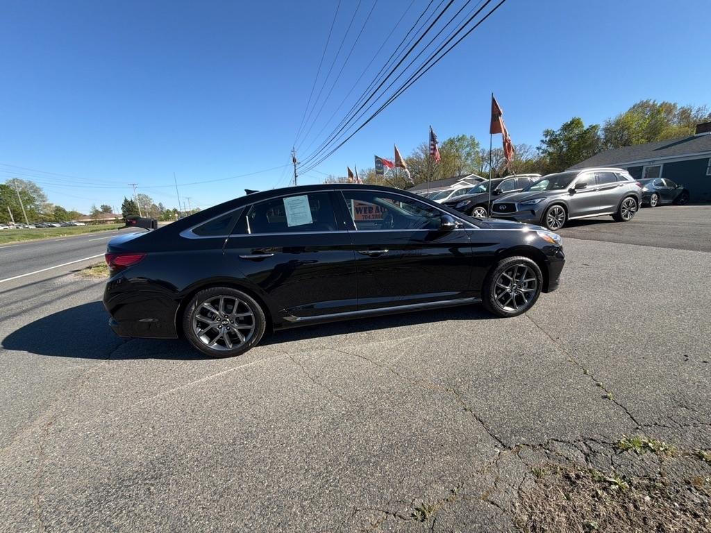 Hyundai Sonata Limited 2.0T *Ltd Avail* 2018