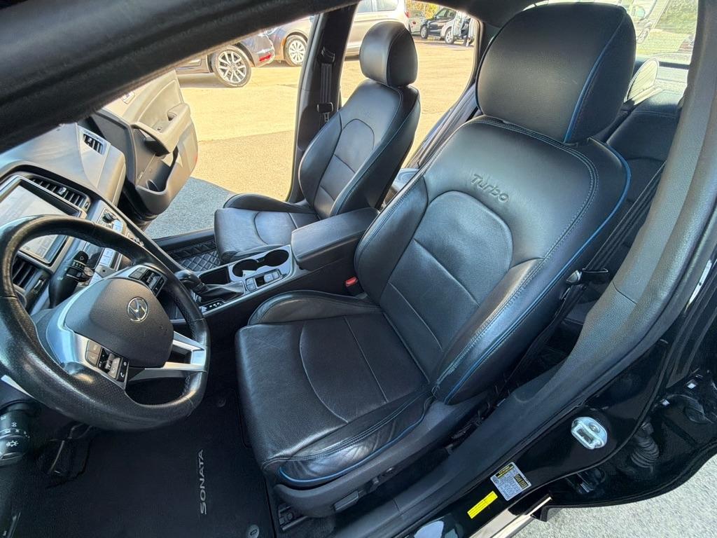 Hyundai Sonata Limited 2.0T *Ltd Avail* 2018