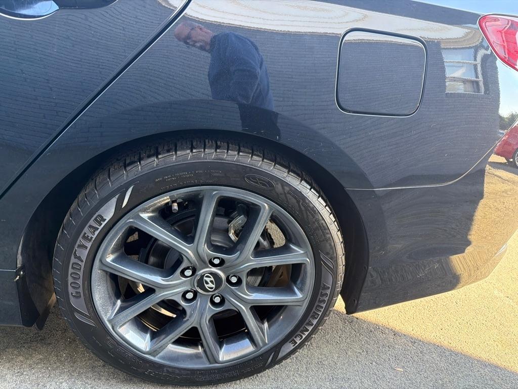 Hyundai Sonata Limited 2.0T *Ltd Avail* 2018