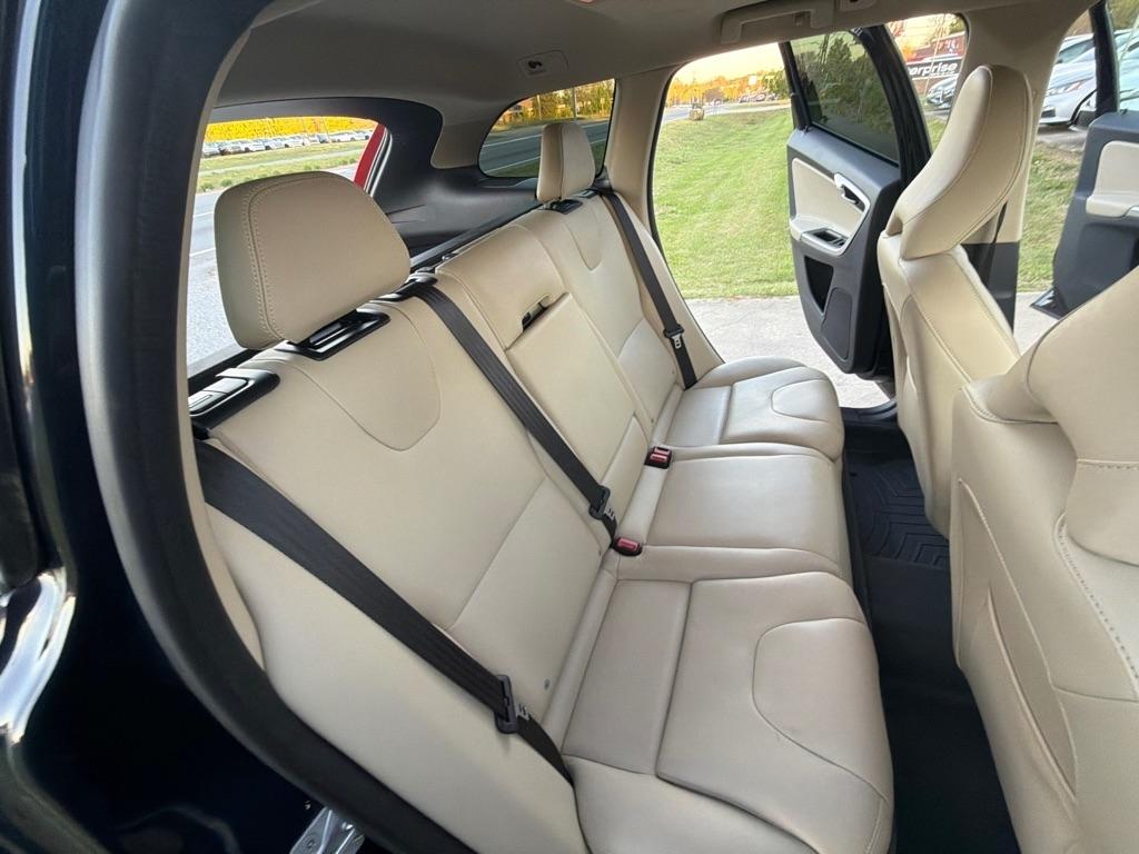 Volvo XC60 FWD 4dr T5 Drive-E Premier 2016