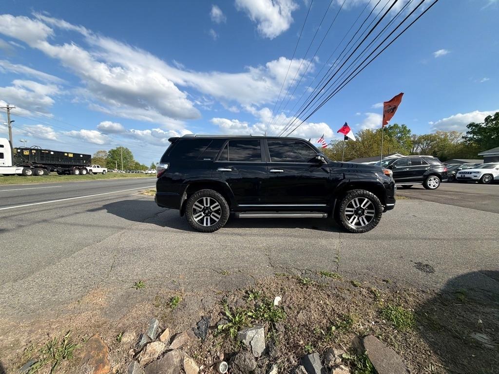 Toyota 4Runner TRD Off Road Premium 4WD (Natl) 2017