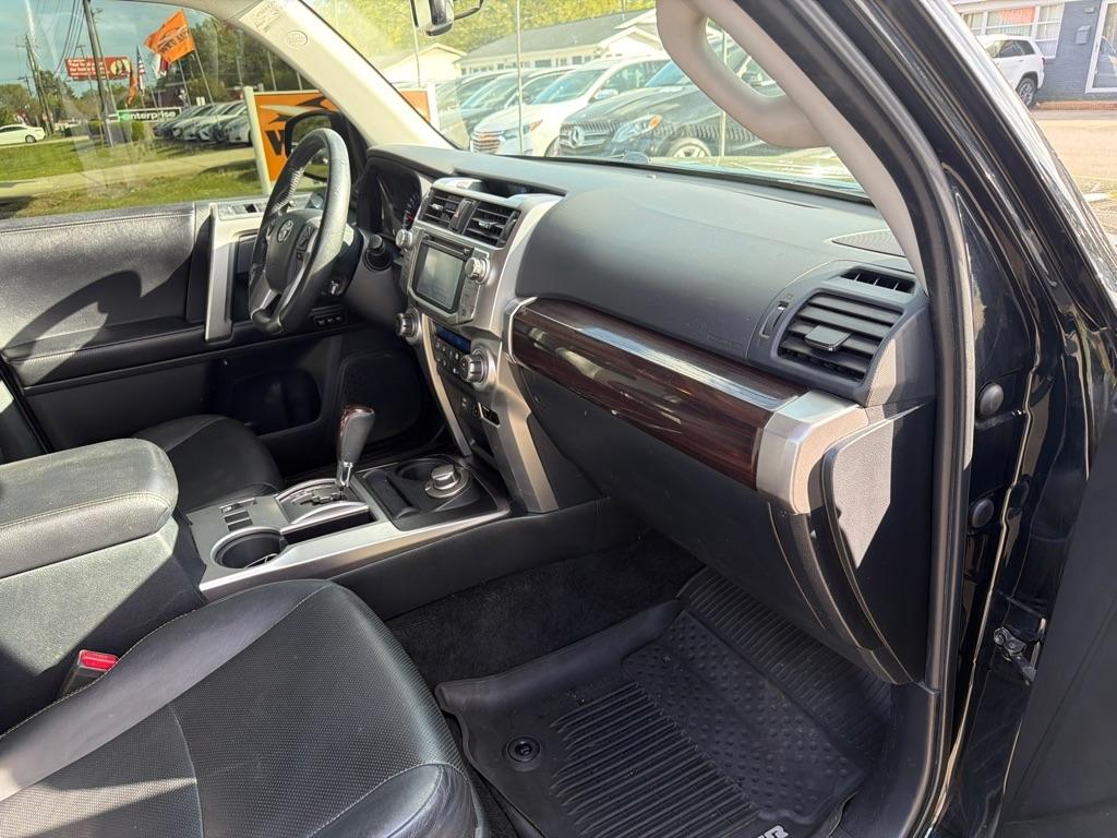 Toyota 4Runner TRD Off Road Premium 4WD (Natl) 2017