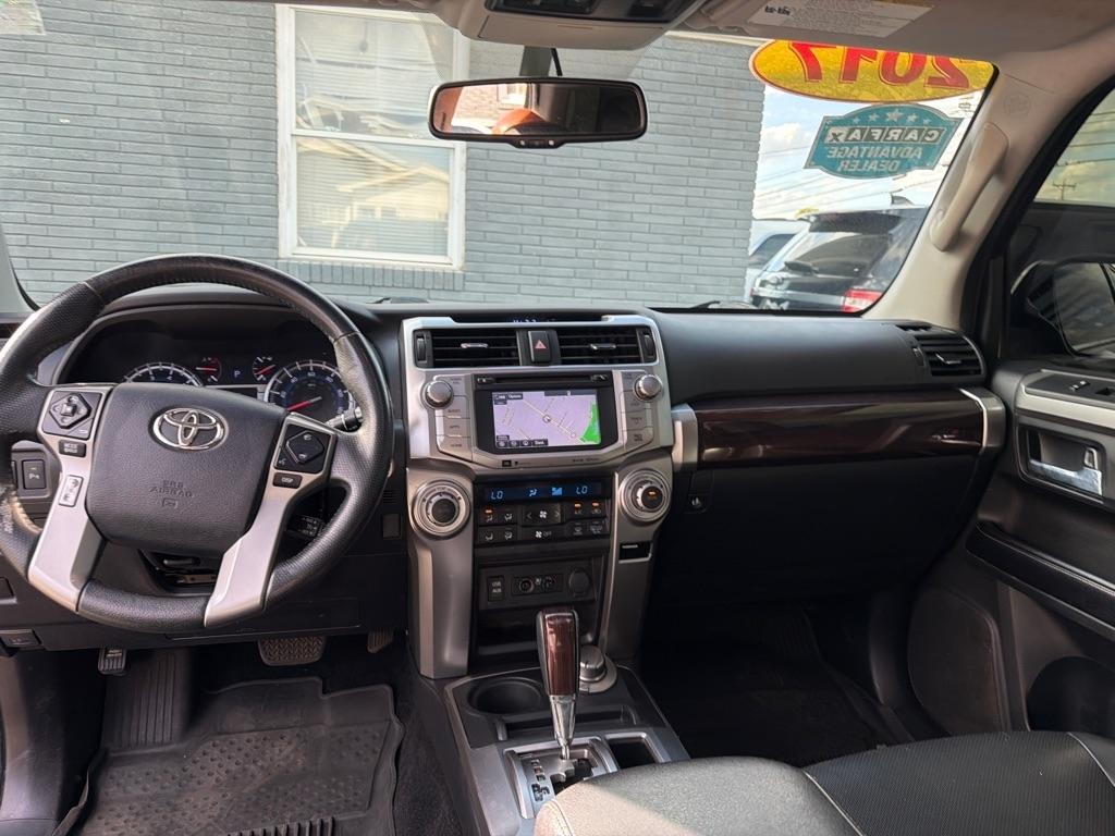 Toyota 4Runner TRD Off Road Premium 4WD (Natl) 2017