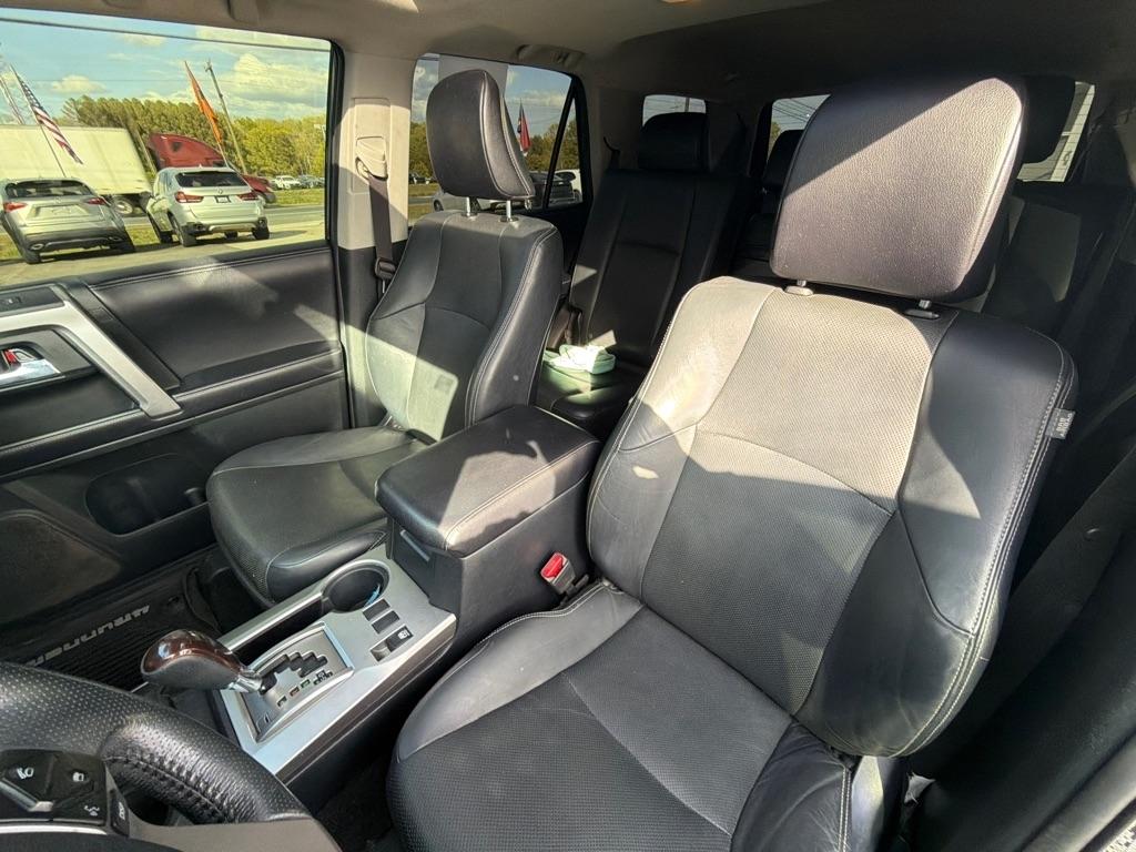 Toyota 4Runner TRD Off Road Premium 4WD (Natl) 2017