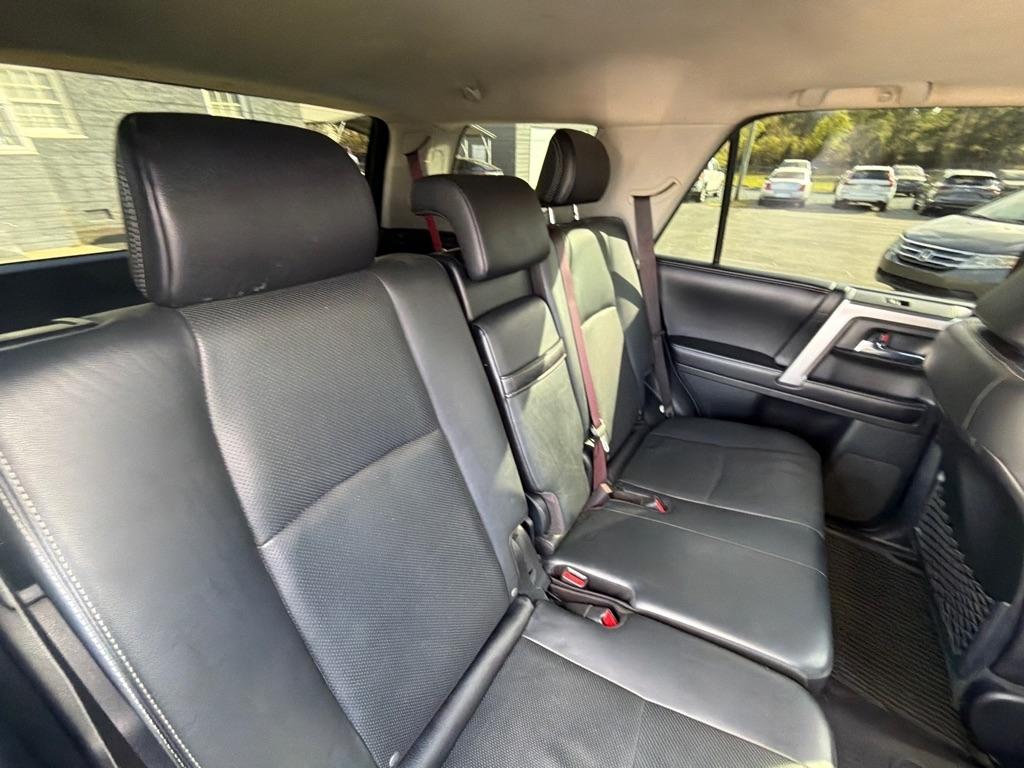 Toyota 4Runner TRD Off Road Premium 4WD (Natl) 2017