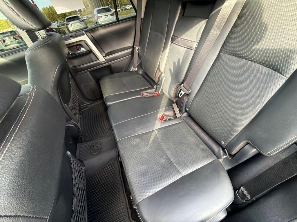 Toyota 4Runner TRD Off Road Premium 4WD (Natl) 2017