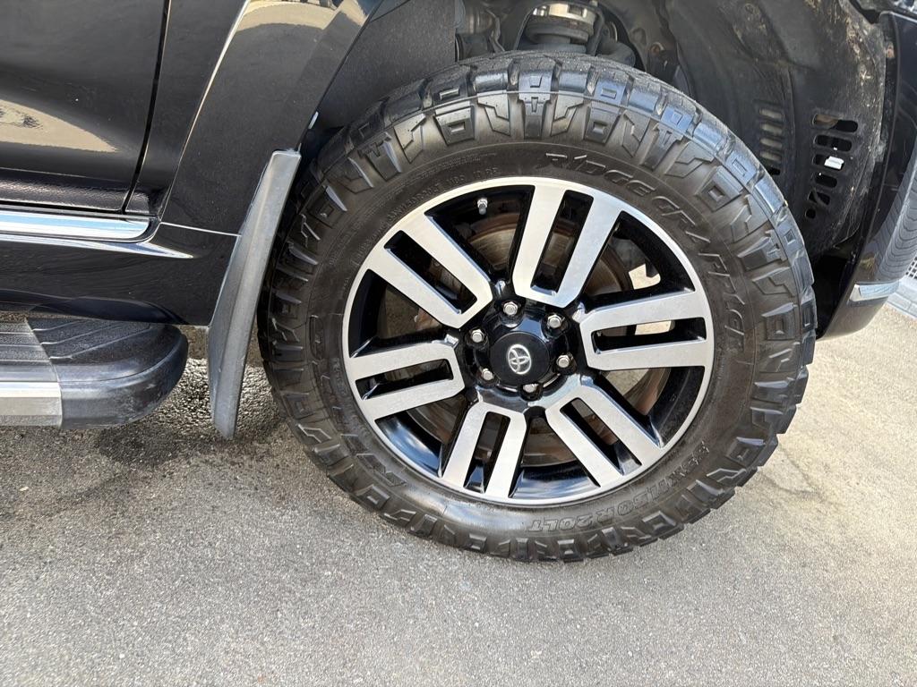 Toyota 4Runner TRD Off Road Premium 4WD (Natl) 2017