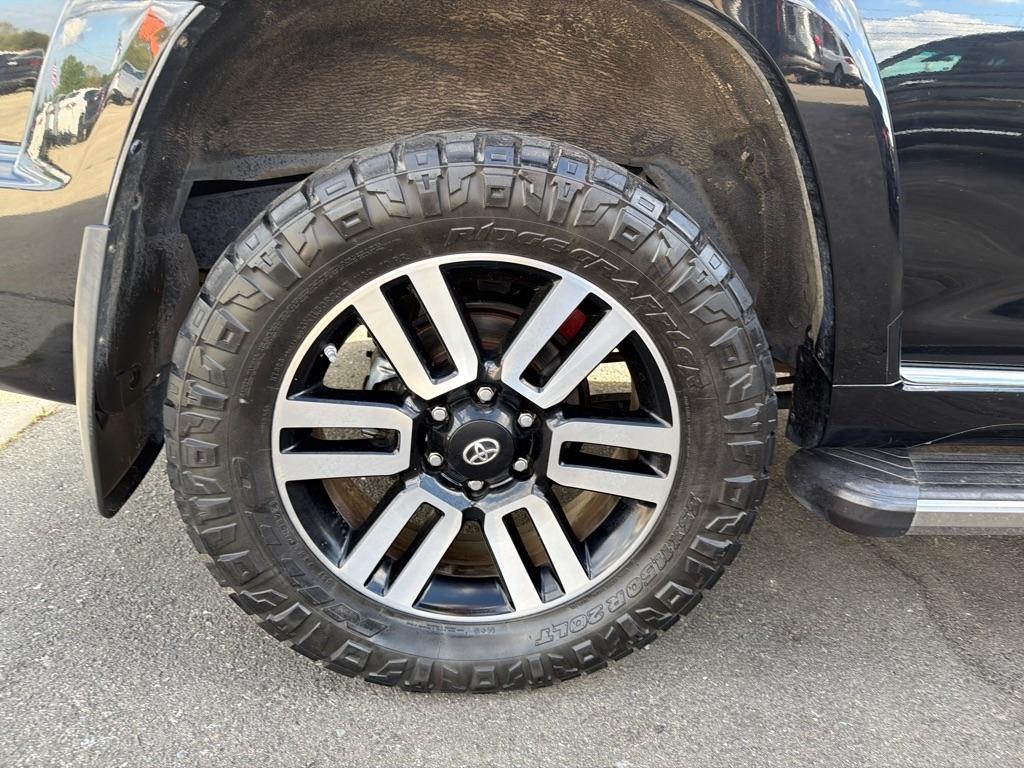 Toyota 4Runner TRD Off Road Premium 4WD (Natl) 2017