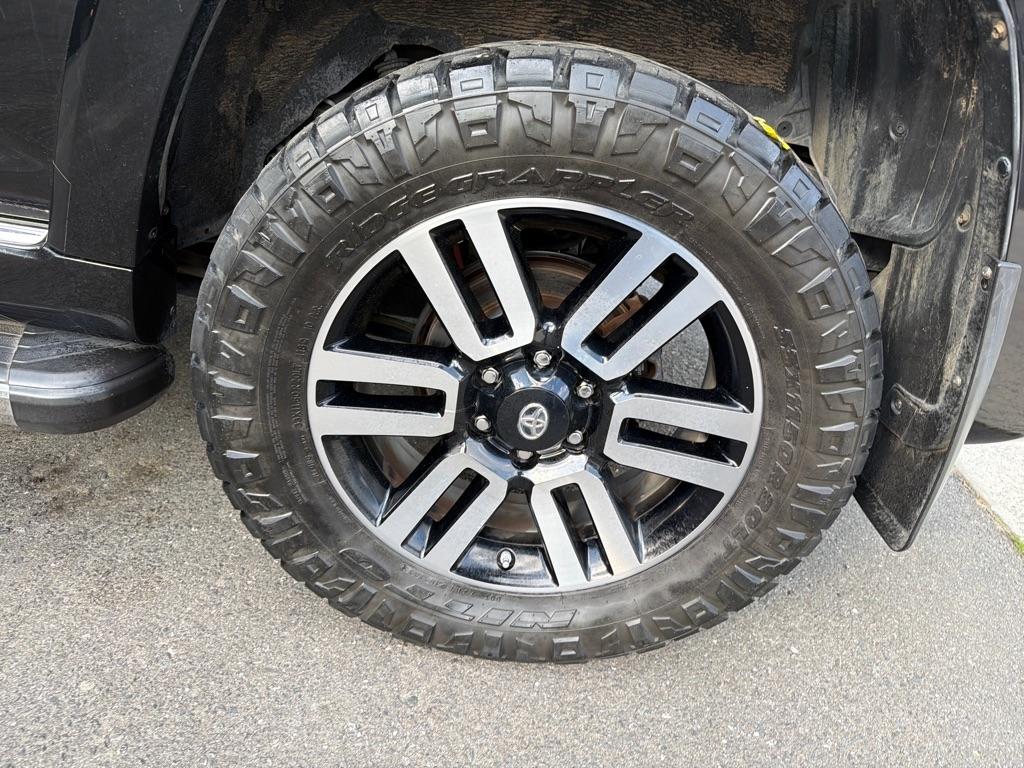 Toyota 4Runner TRD Off Road Premium 4WD (Natl) 2017