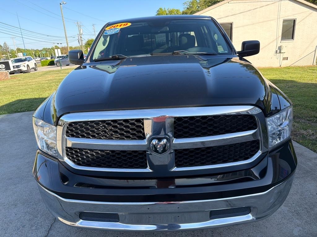 RAM 1500 Classic SLT 4x4 Crew Cab 6'4" Box 2019